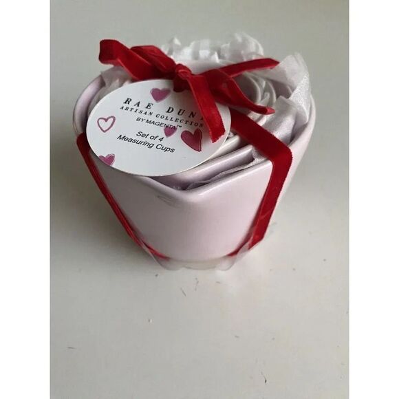 Set Of 4 Rae Dunn VALENTINE PINK Measuring Cups With Heart Cutout Ceramic NEW - Picture 6 of 9